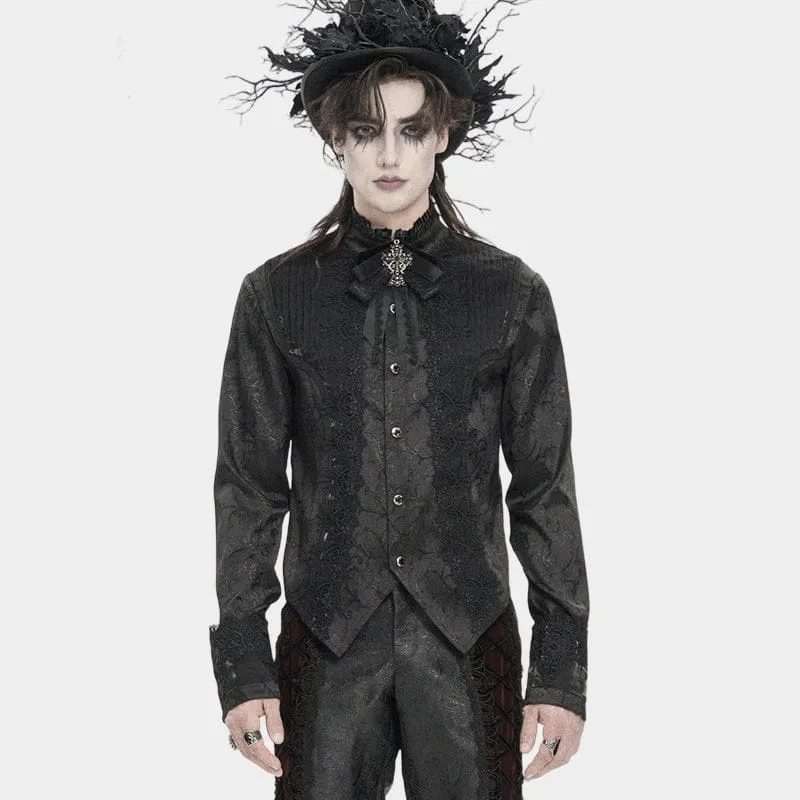 Schwarzes Herrenhemd mit Stehkragen und Gothic-Jacquard-Muster.
