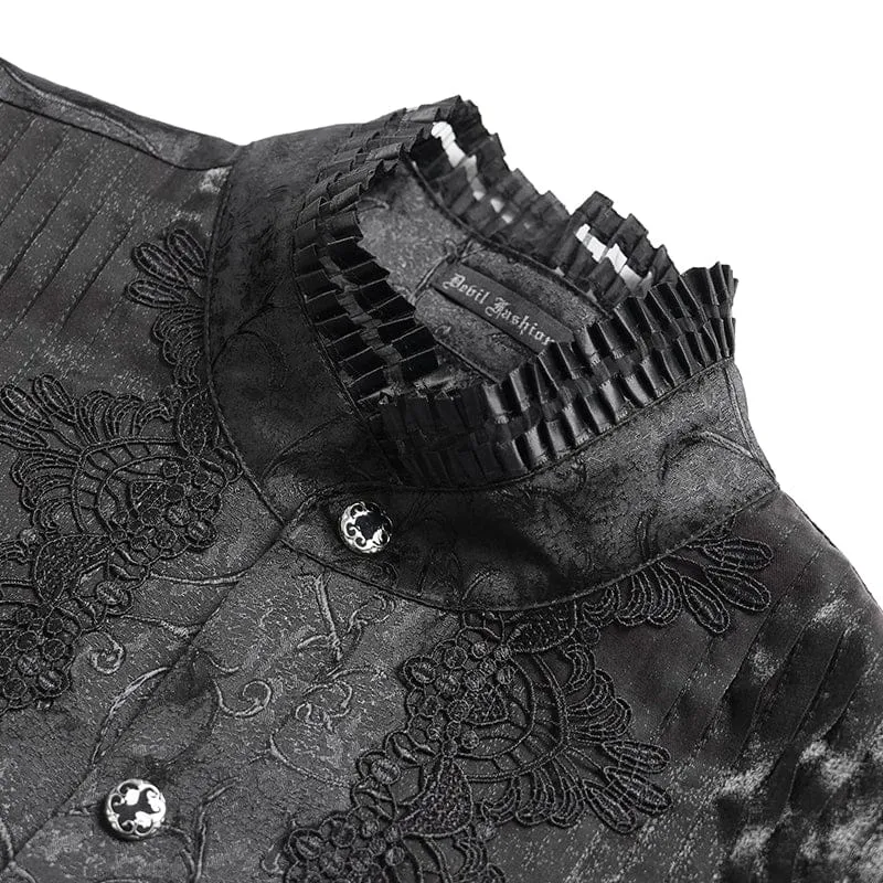 Schwarzes Herrenhemd mit Stehkragen und Gothic-Jacquard-Muster.
