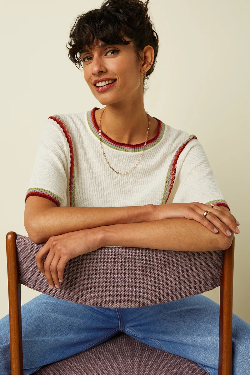 Daria Top Emel
