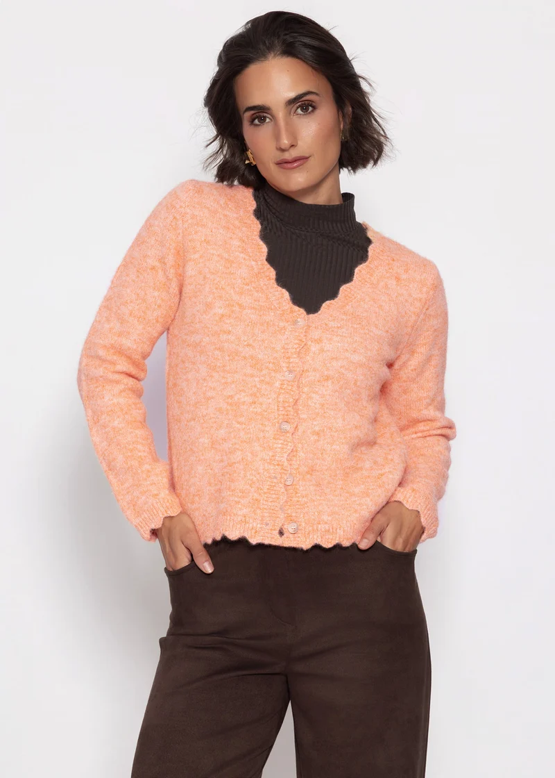 Strickjacke mit Bogenkante - koralle