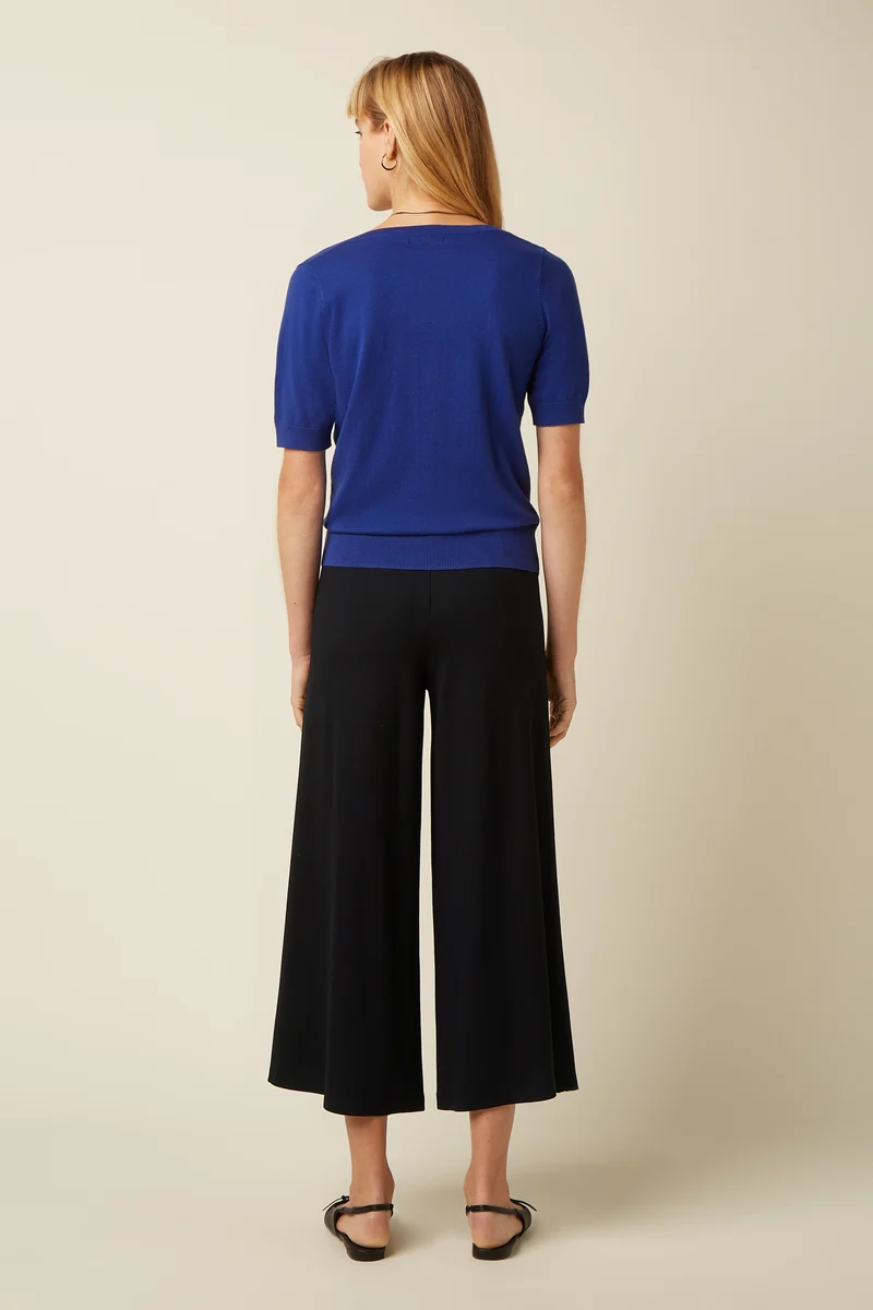 Agnes V Top Cocoon