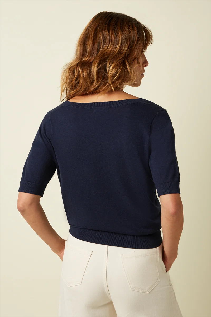 Agnes V Top Cocoon