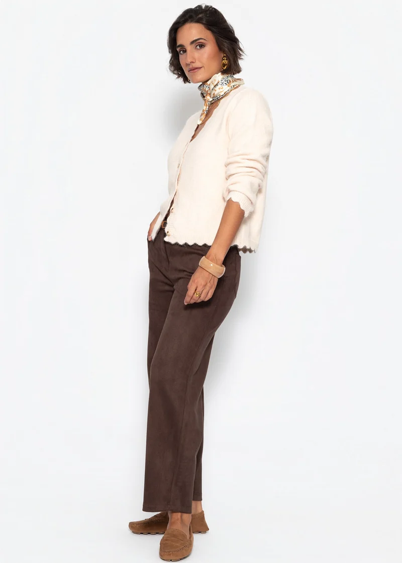 Strickjacke mit Bogenkante - offwhite