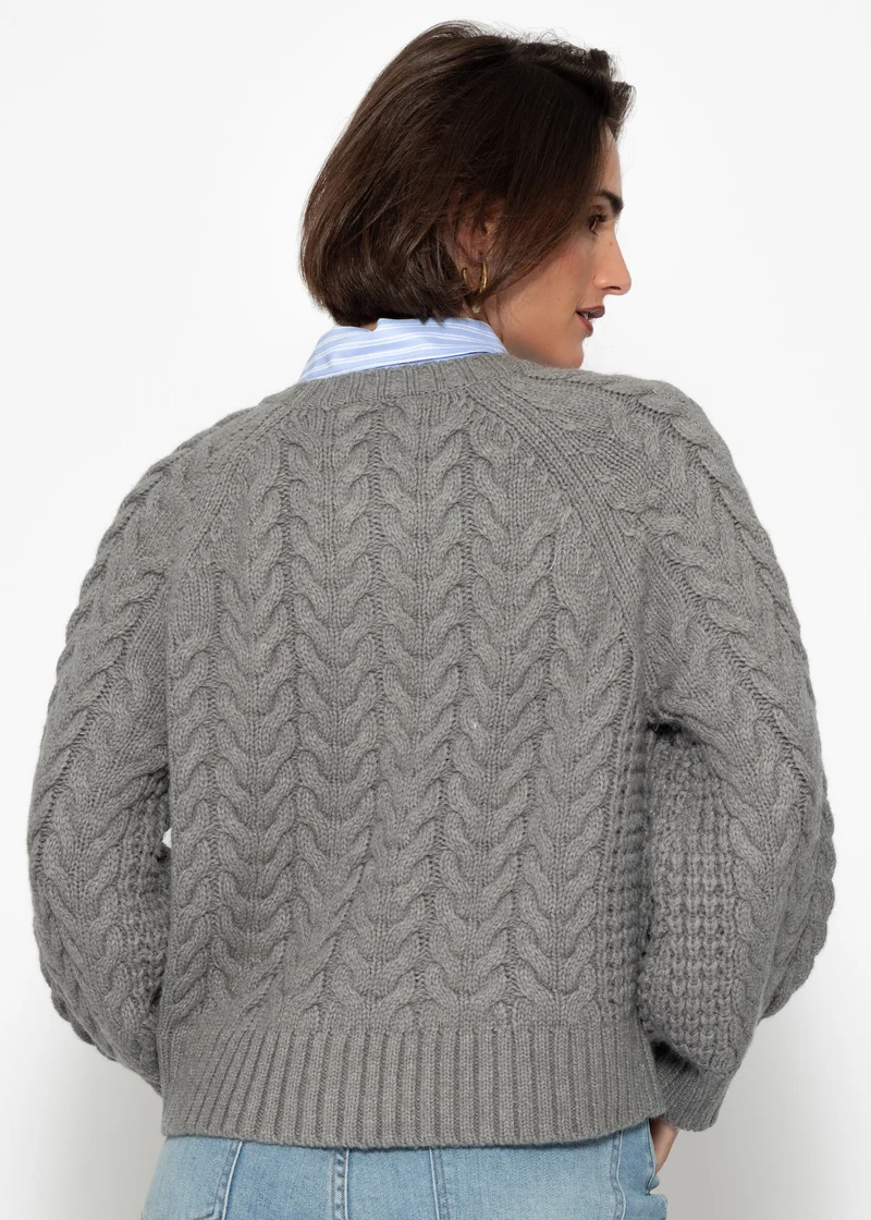 Zopfstrick-Cardigan mit Rundhalsausschnitt - grau