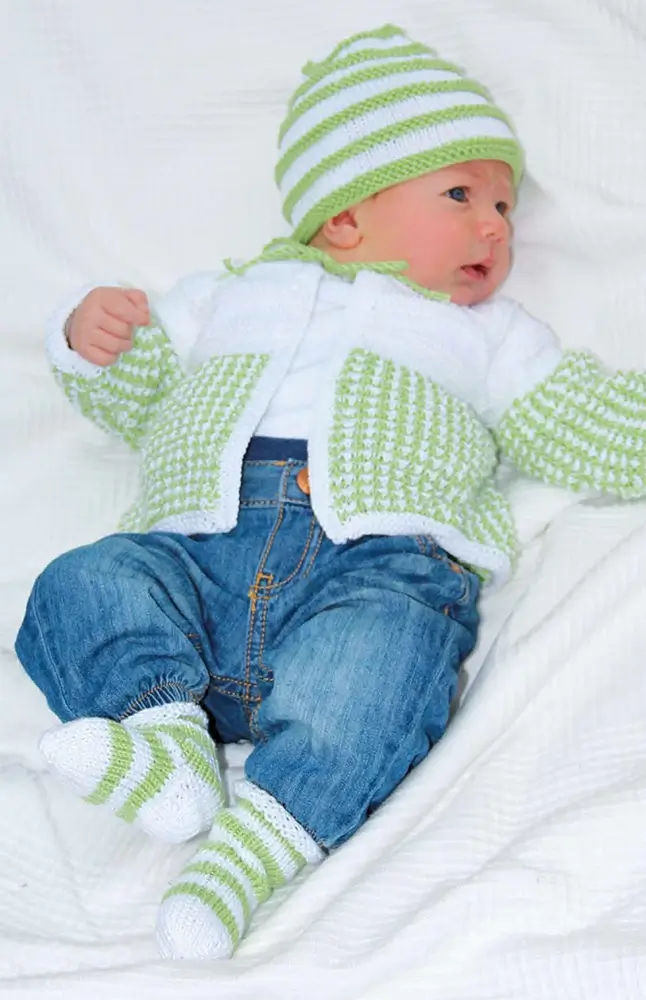 Babyjäckchen, Mütze und Socken (Strickset)