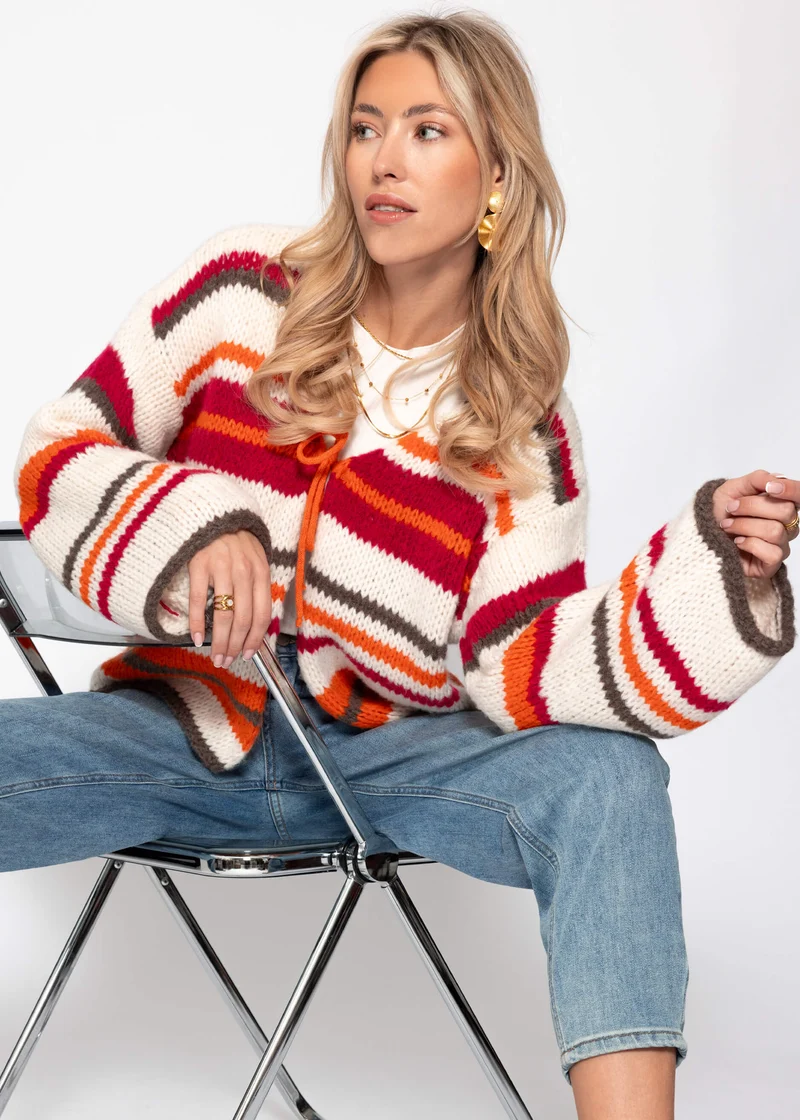 Bunt gestreifte Strickjacke mit Schleifenverschluss - orange-pink