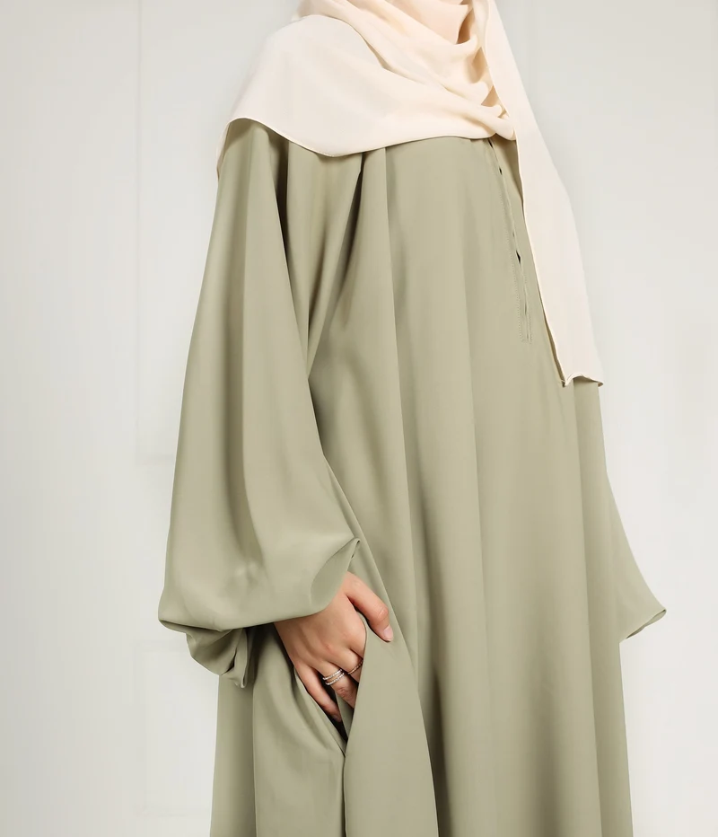 Bernsteinfarbenes Kleid