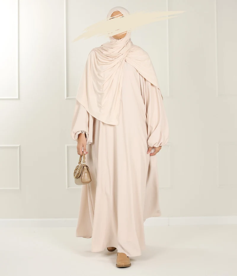 Bernsteinfarbenes Kleid