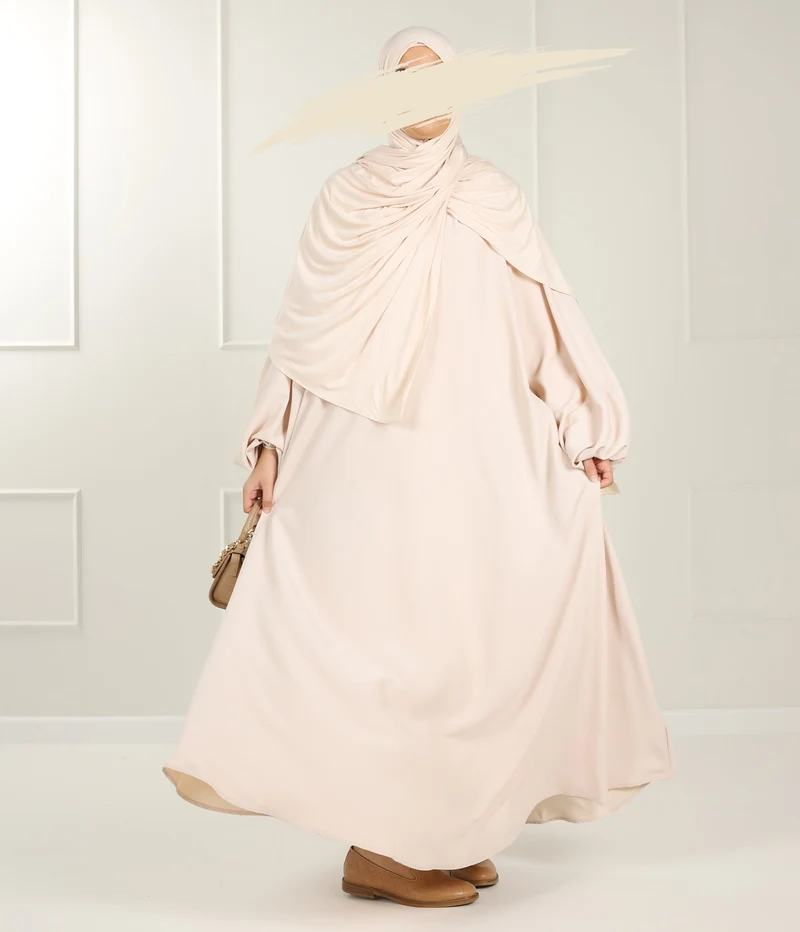 Bernsteinfarbenes Kleid