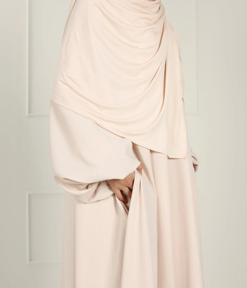 Bernsteinfarbenes Kleid