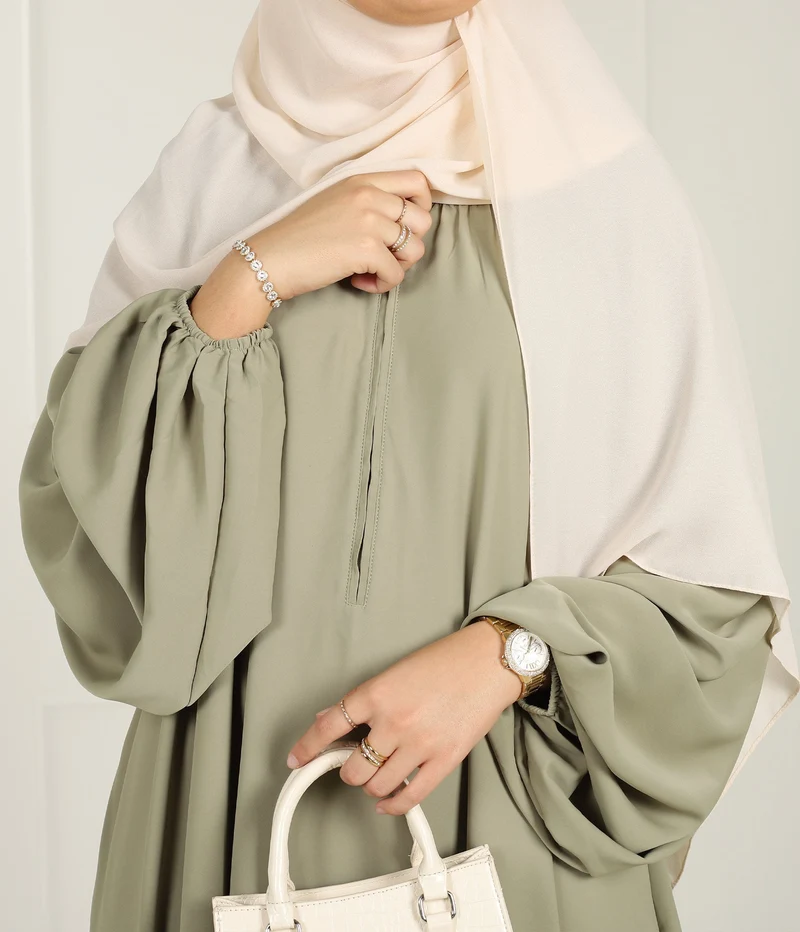 Bernsteinfarbenes Kleid