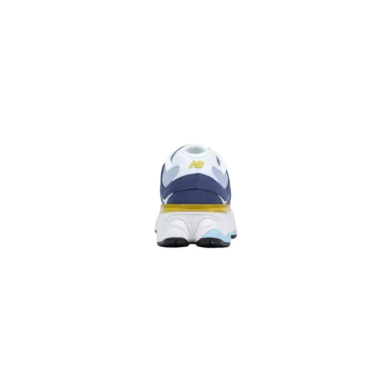 New Balance Damen Lila Wildleder Sneakers