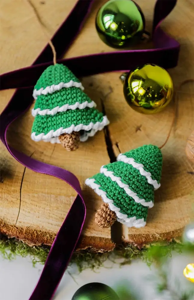 Geschenkanhänger Tannenbäumchen (Häkelset)