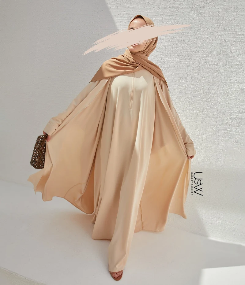 Farasha öffnen – Creme (Perl-Stretch)