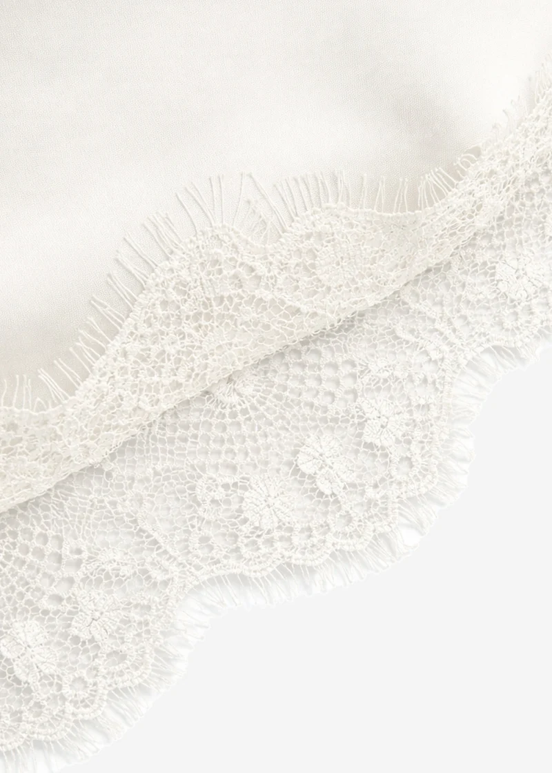 Dreieckstuch mit Spitzenborte - offwhite