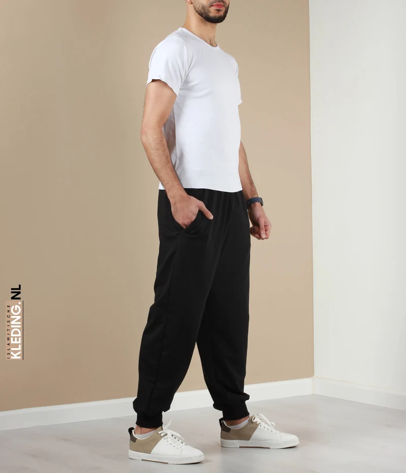 Übergroße Sporthose Herren
