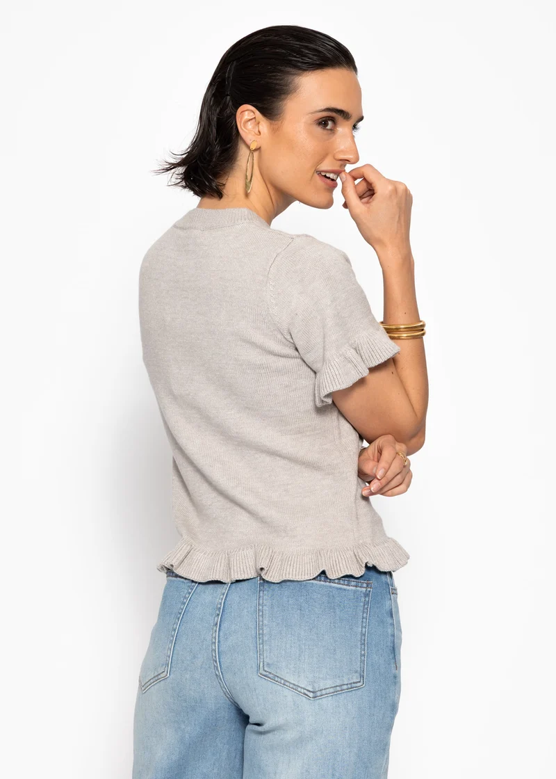 Kurzarm-Pullover mit Volants - grau