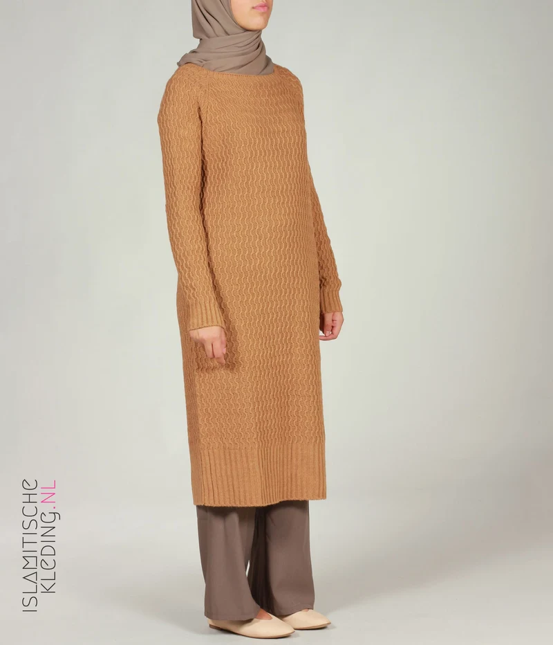Langer Kabelpullover Tan