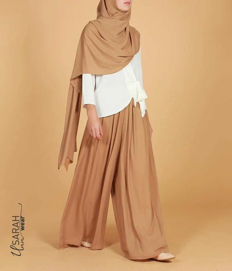 Maxihose Asala Nude