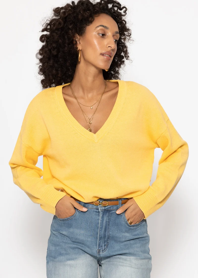 Oversize Baumwoll-Pullover mit tiefem V-Ausschnitt - gelb