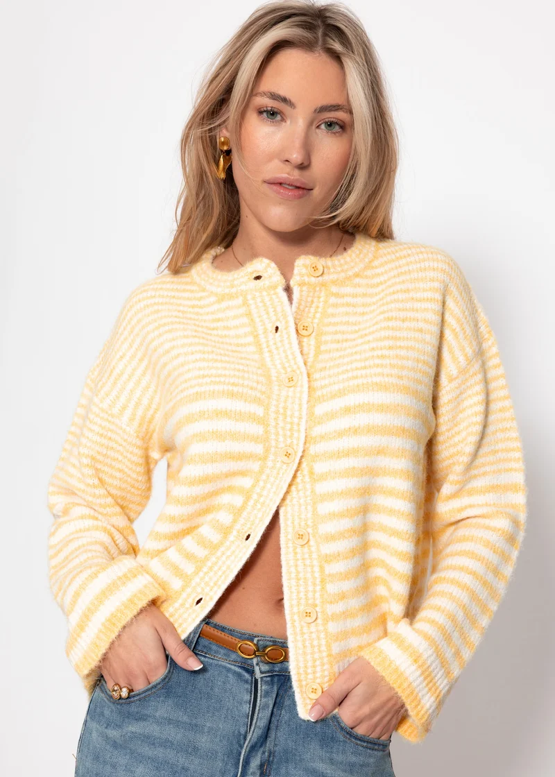 Strickjacke mit grafischem Streifenbild - gelb
