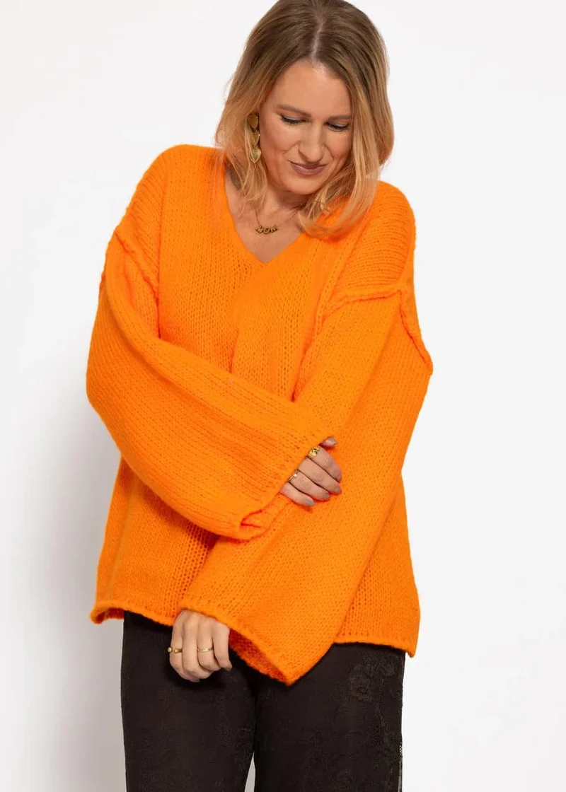 Oversize Pullover mit V-Neck und weiten Ärmeln - orange