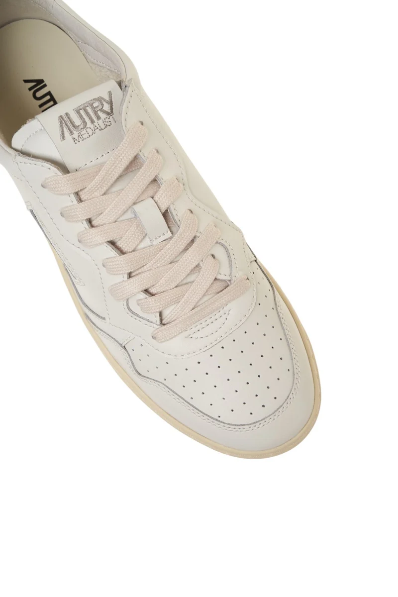 Sneakers 'Medalist Low'
