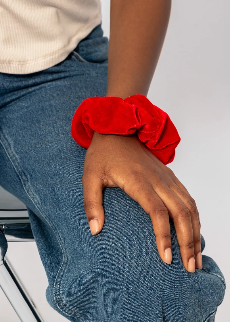 Scrunchie aus Velvet - rot