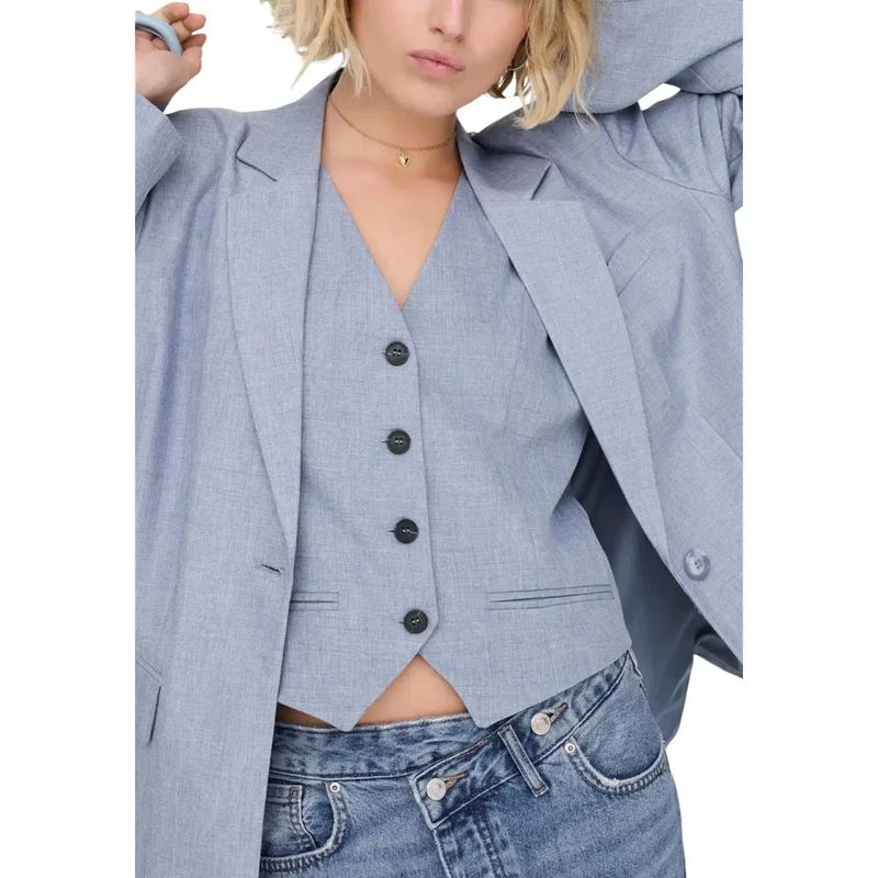 Hellblauer Damen-Blazer mit Knopfleiste und Taschen