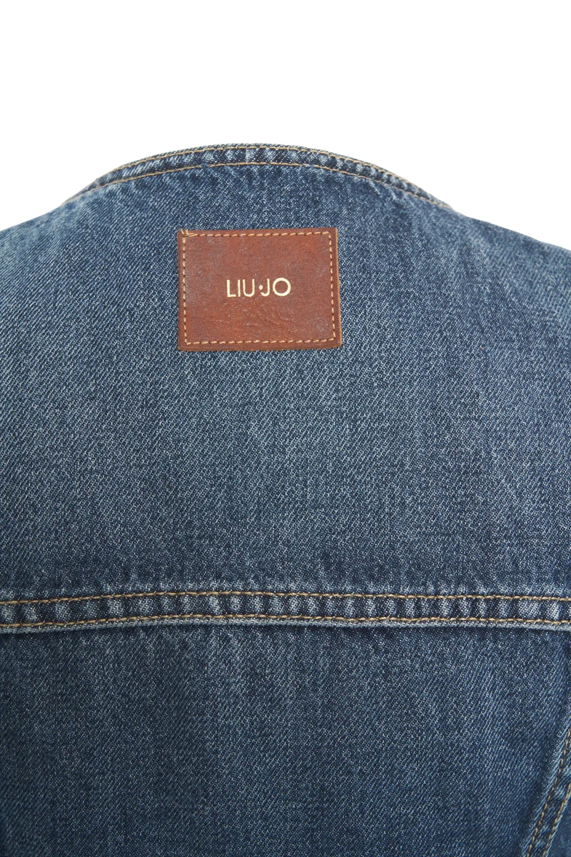 Top in jeans