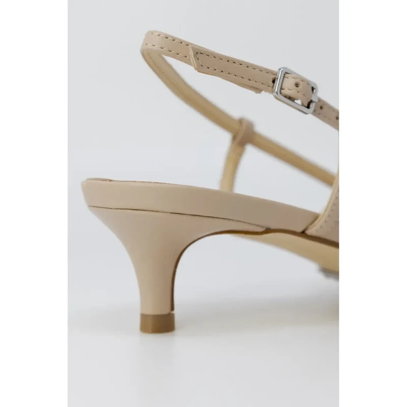 Guess Beige Spitz zulaufende Pumps mit Schleife Größe 4