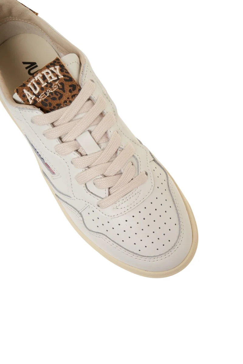 Sneakers 'Medalist Low'