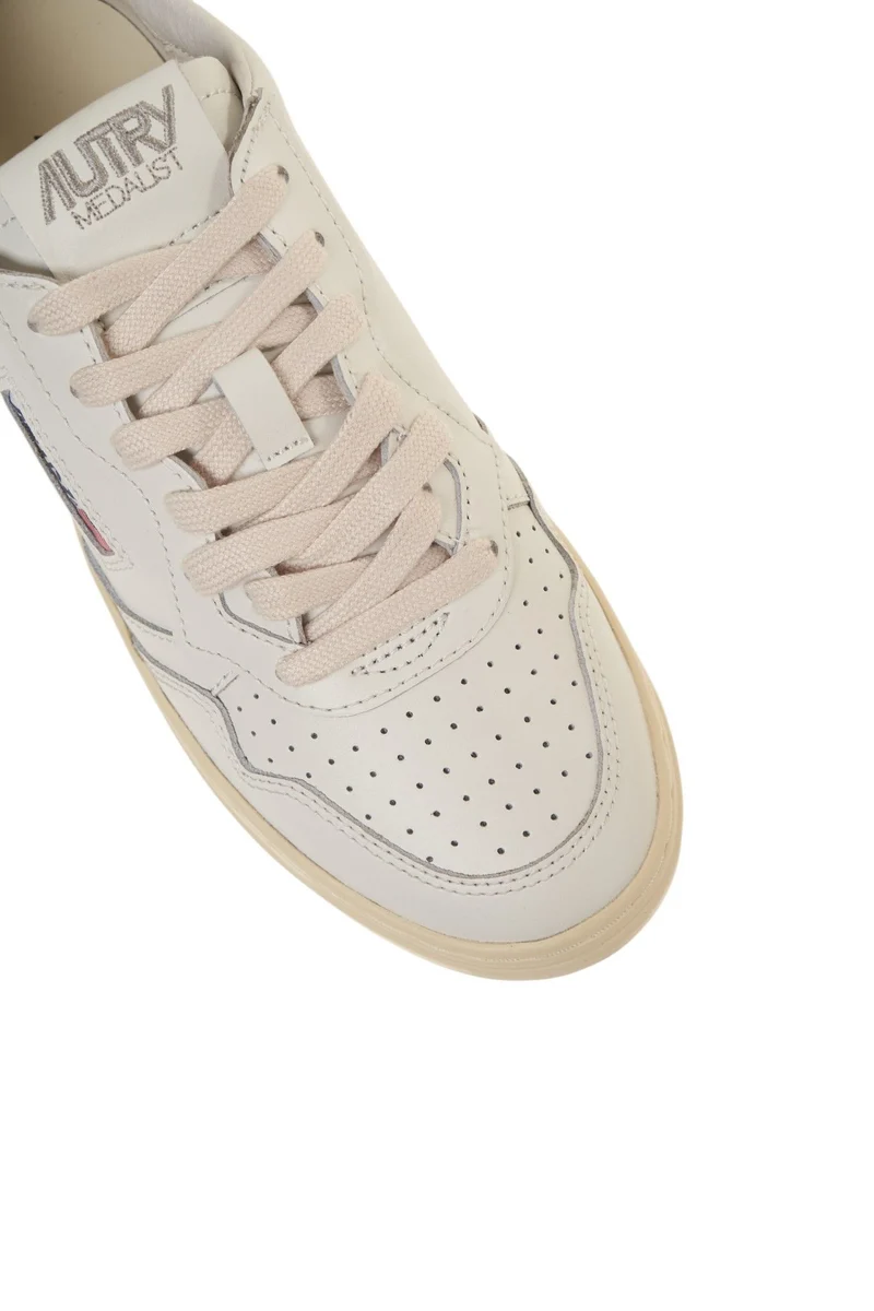 Sneakers 'Medalist Low'