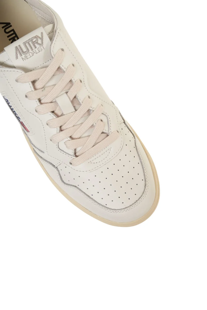 Sneakers 'Medalist Low'