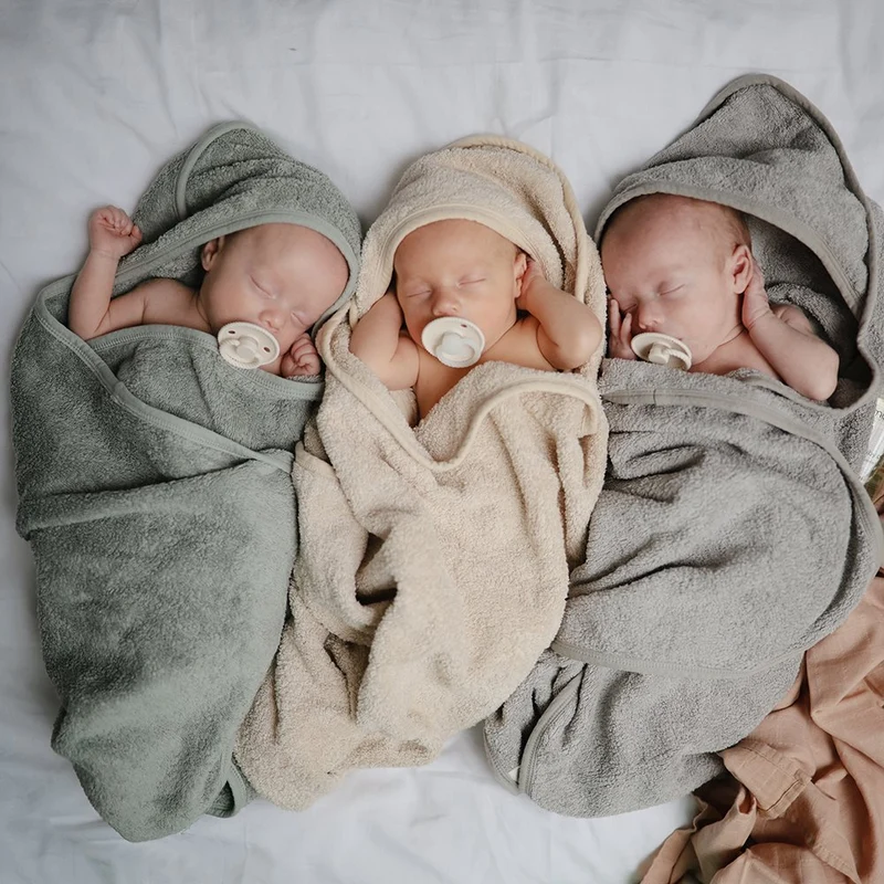 MUSHIE - Baby hooded towel Moss