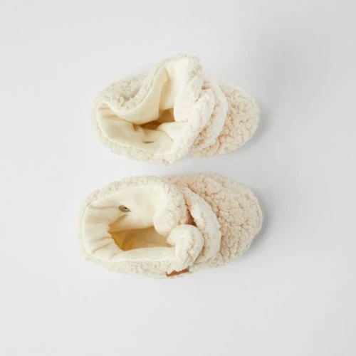 CLOBY - Teddy Baby Shoes Ankle Socks Off White