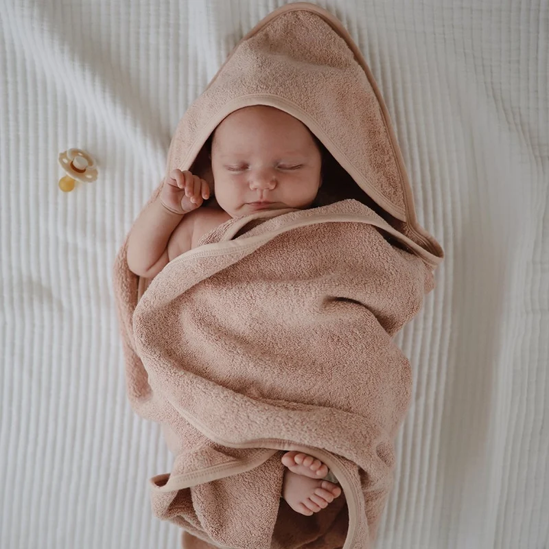 MUSHIE - Baby hooded towel Blush