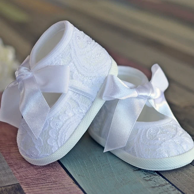 Christening shoes Celia with lace in white