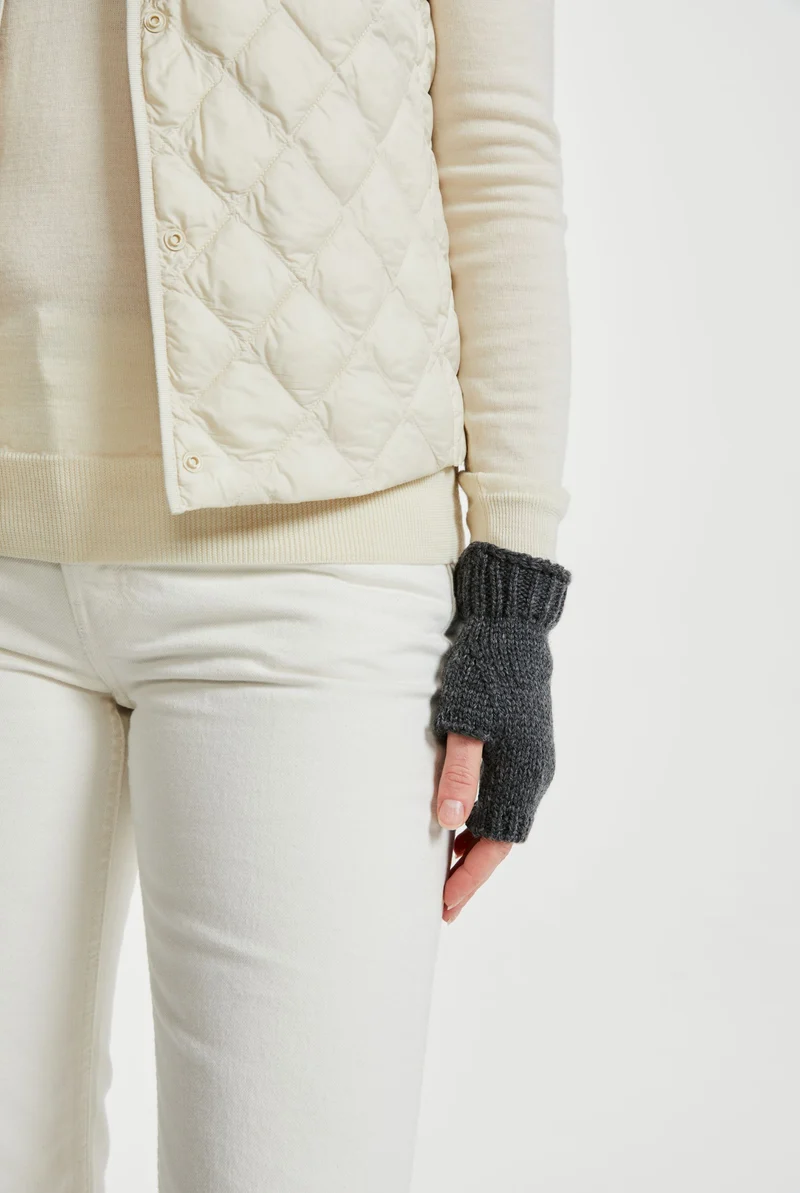 Kilmeena Aran Fingerless Mittens - Grey