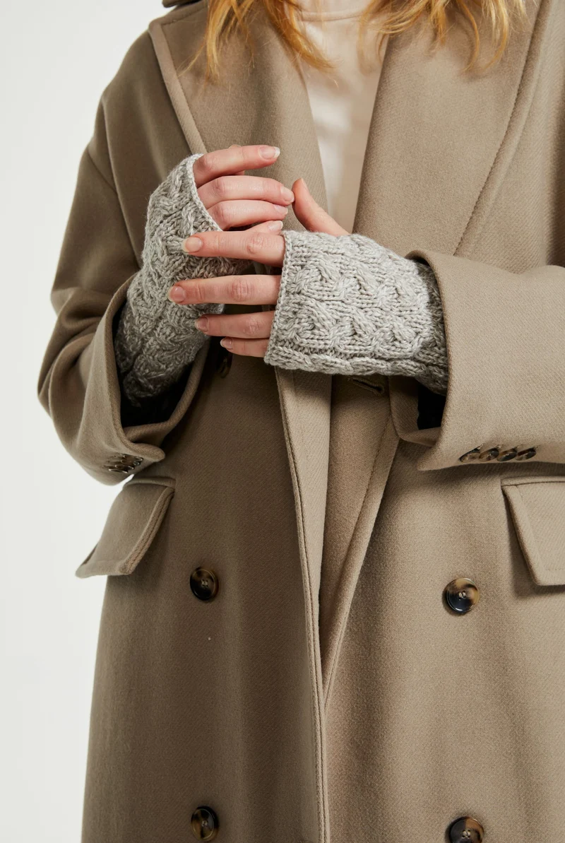 Rosmore Aran Fingerless Mittens - Oat
