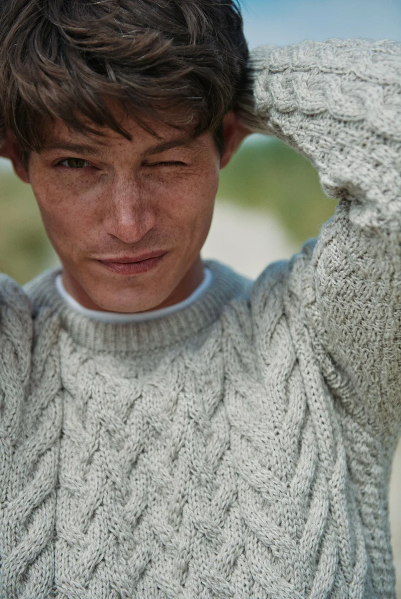 Omey Mens Aran Crew Neck Sweater - Oat