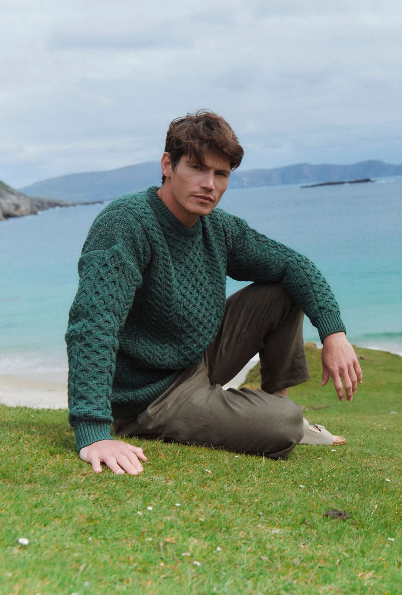 Inisheer Traditional Mens Merino Aran Sweater - Green