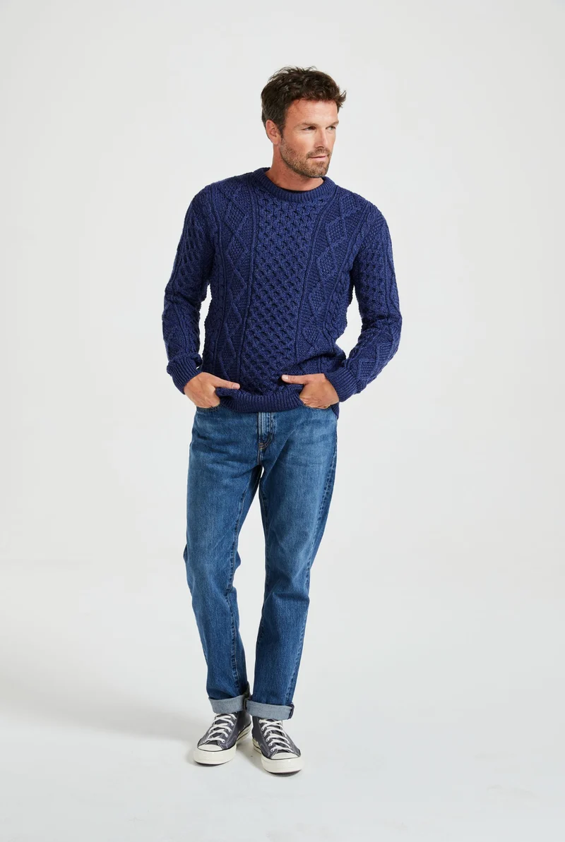 Éireann Mens Traditional Aran Supersoft Merino Sweater - Navy