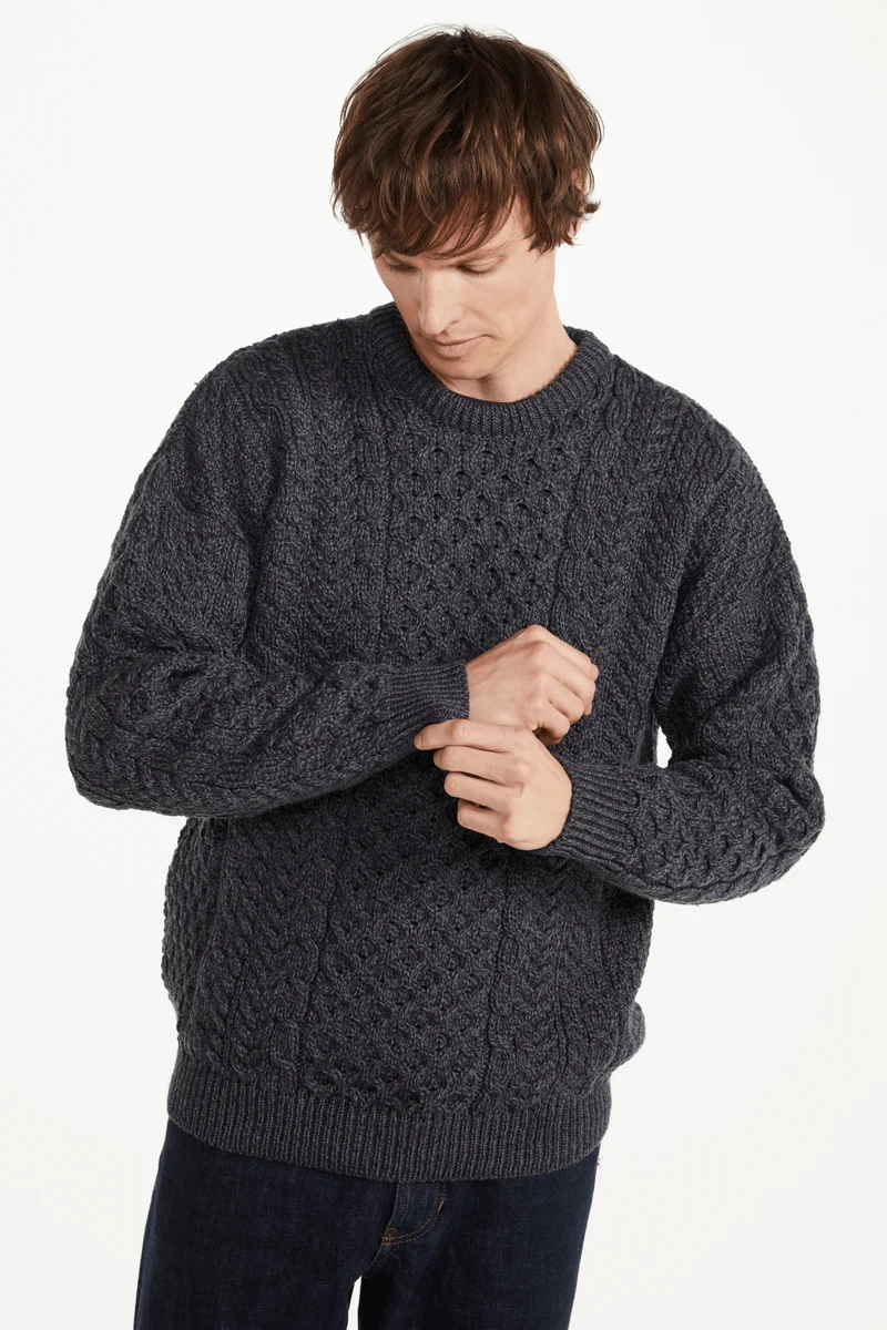 Inisheer Traditional Mens Merino Aran Sweater - Charcoal