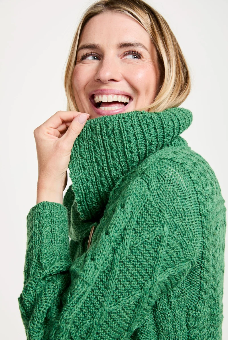 Céide Ladies Merino Aran Cardigan -Green