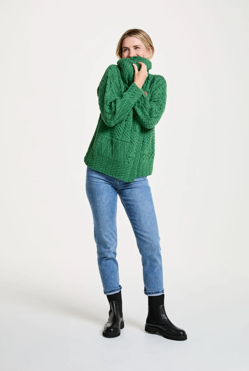 Céide Ladies Merino Aran Cardigan -Green